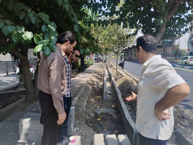 احداث ۶۰۰ متر شبکه جمع‌آوری آب‌های سطحی در معبر ولیعصر(عج)
