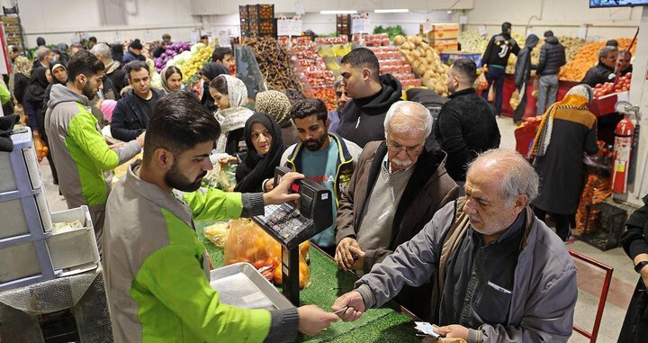 تمامی میادین و بازارهای میوه و تره‌بار در روز شنبه فعال است