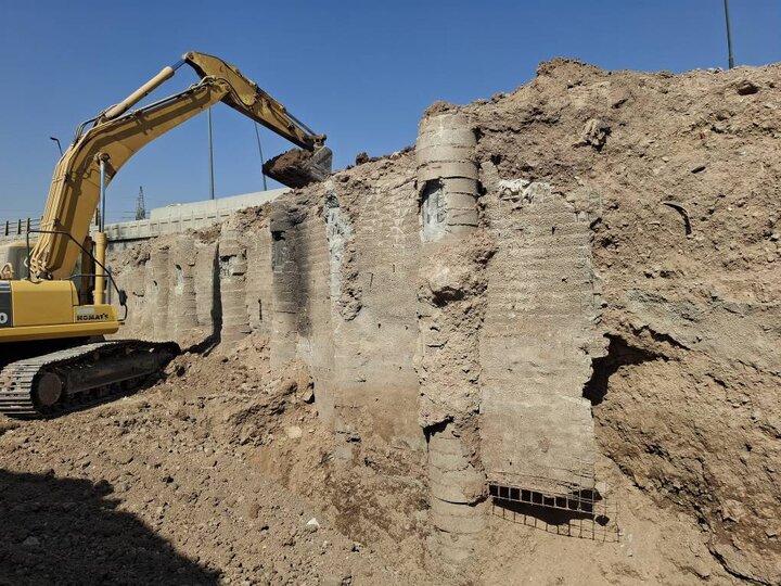 رفع آبگرفتگی بزرگراه شهید نجفی رستگار با تعویض لوله‌ها