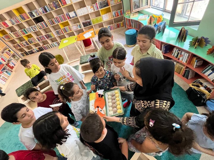 نخستین کارگاه از سلسله کارگاه‌های هنری کودک خلاق «هنرگرد» در منطقه یک برگزار شد 