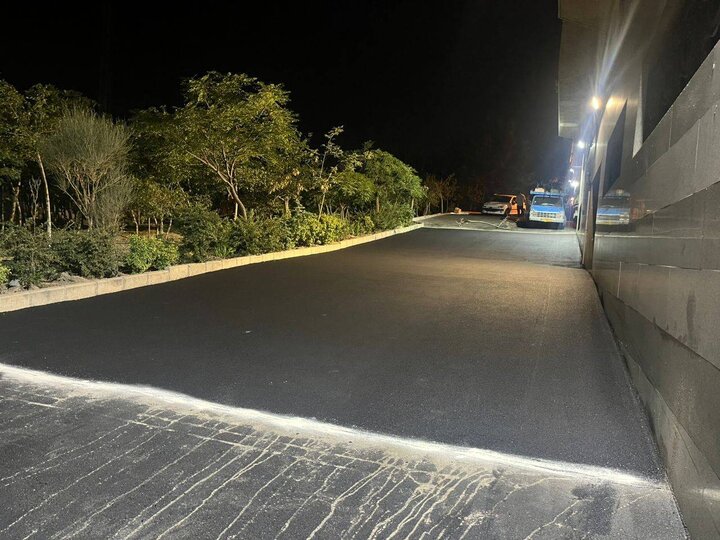 اجرای عملیات آسفالت‌ریزی و صرف بیش از ۶۰ هزار تن مصالح برای مناسب‌سازی معابر