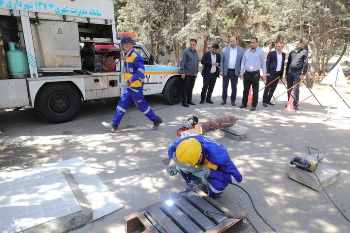 مانور سنجش توانمندی اکیپ‌های اجرایی ۱۳۷ در منطقه ۱۳ برگزار شد