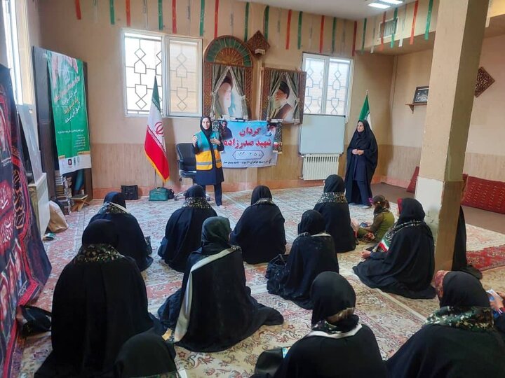 برگزاری دوره آموزشی امداد و نجات ویژه بانوان در مساجد منطقه ۲۲