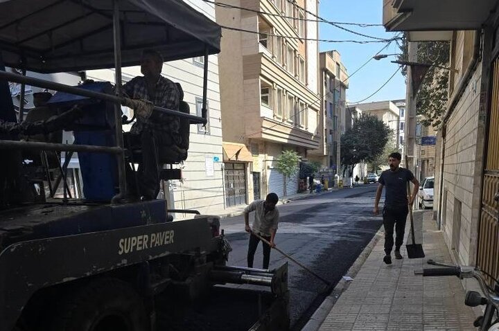 بهسازی گسترده معابر منطقه ۱۹ با اجرای عملیات آسفالت در مساحتی بیش از ۹۱۰۰ مترمربع