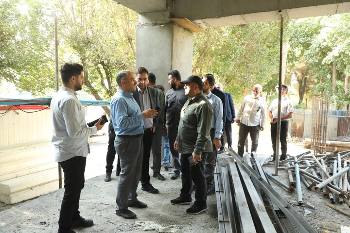بازدید شهردار منطقه ۱۷ از پروژه‌های عمرانی و خدماتی در سطح منطقه