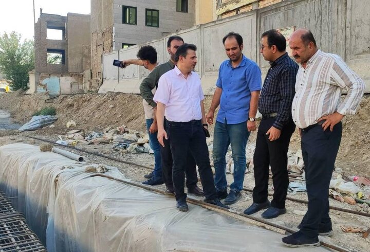 مدیریت جمع‌آوری آب‌های سطحی منطقه ۱۰ به طول ۲ هزار و ۸۵۰ متر