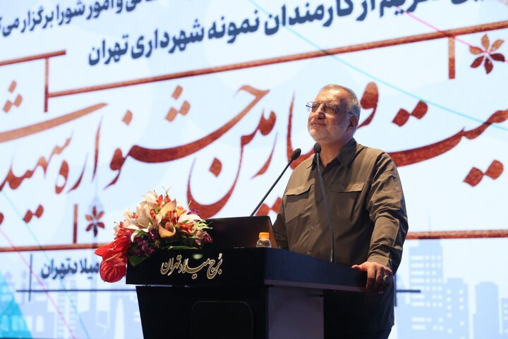 همزمان با میلاد حضرت رسول اکرم(ص) اولین بسته مسکن کارکنان شهرداری رونمایی خواهد شد/ بهره‌برداری از ۵ ایستگاه مترو در مهرماه 