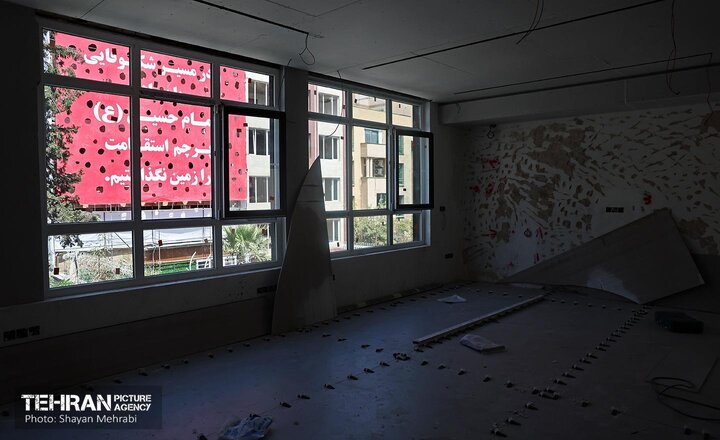 جانی دوباره به خانه‌های زخمی