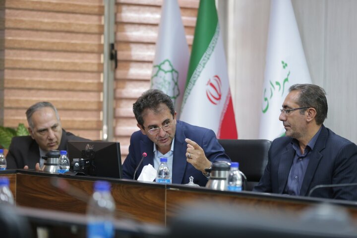 تبدیل سریال‌های ایرانی به ویترین نیکوتین/ نقش کلیدی شهرداری‌ها در پیشگیری و مقابله با اعتیاد