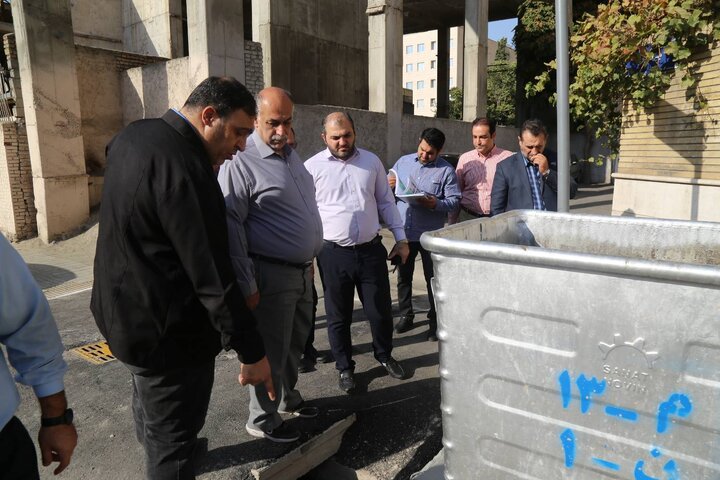  بازدید مدیرکل هماهنگی فنی و عمرانی شهرداری تهران از محور خیابان طبرسی 