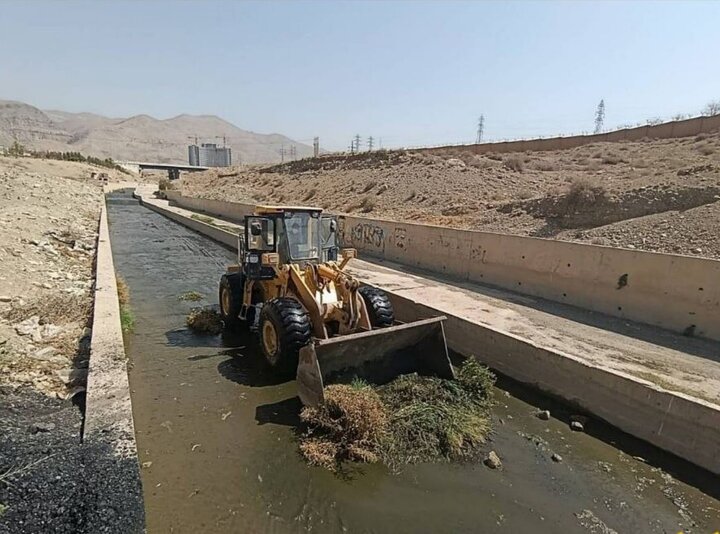 آغاز عملیات لایروبی مکانیزه رودخانه وردآورد