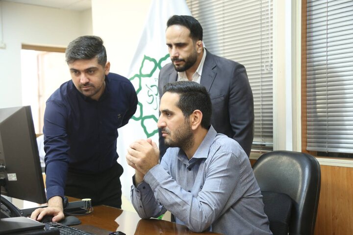 حضور شهردار منطقه ۱۰ در مرکز ۱۳۷ برای ارتقای خدمات شهری و بازخوردگیری از مردم