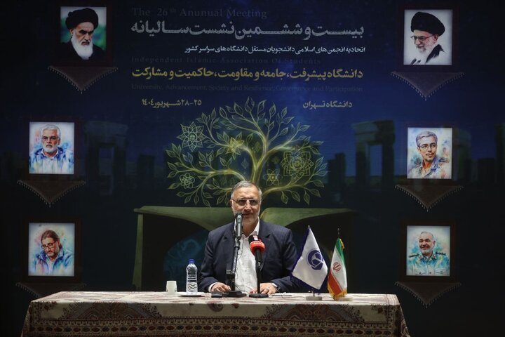 کسانی که مسبب مشکلات کشور هستند، امروز فرار رو به جلو می‌کنند/ برای ۶ ماه جنگ در تهران  برنامه‌ریزی کرده بودیم
