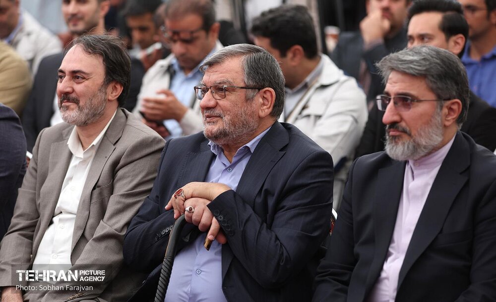 آیین بهره‌برداری از ۲۰۱ دستگاه اتوبوس برقی