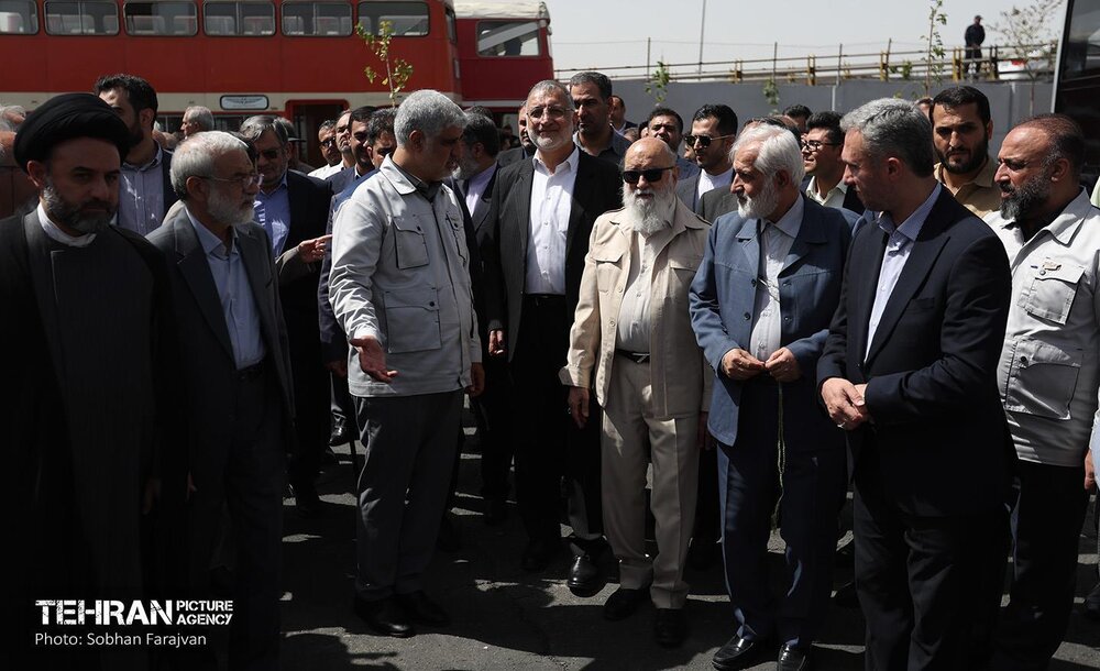 آیین بهره‌برداری از ۲۰۱ دستگاه اتوبوس برقی