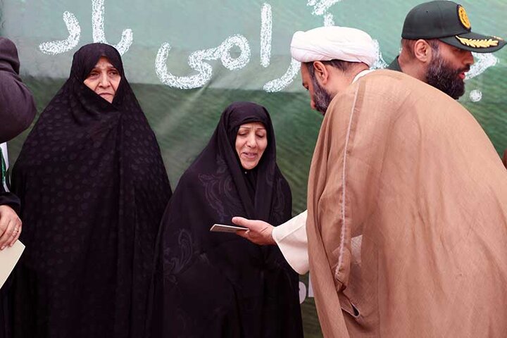 زنگ نخستین روز سال تحصیلی در مدارس شمال غرب تهران به صدا در آمد