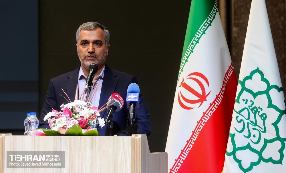 آیین تقدیر از چهار دهه خدمات علی محمد مختاری