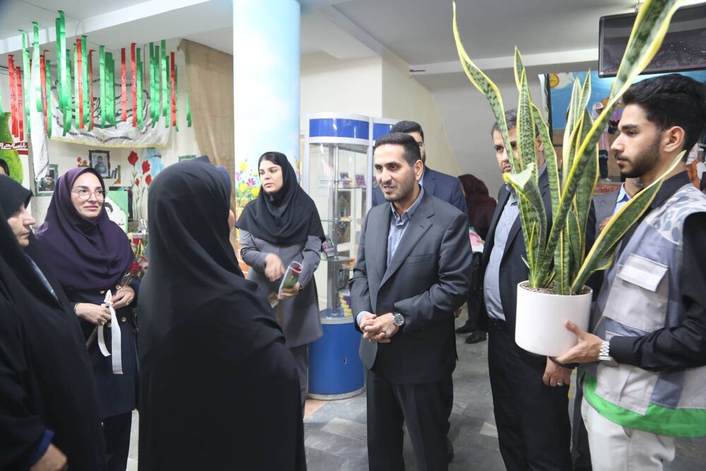 نواخته شدن زنگ مهر و آغاز پایش هوشمند ترافیک در منطقه ۱۰ همزمان با شروع سال تحصیلی