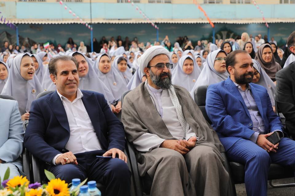 نام شهیده خردسال جنگ ۱۲ روزه در آیین بازگشایی مدارس منطقه ۱۳ ماندگار شد