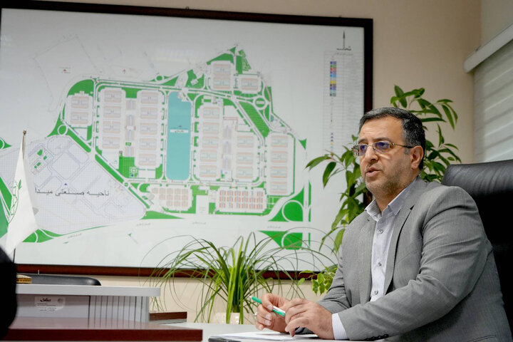 اجرای ۵۰ هزار متر مربع آسفالت‌ریزی در میدان مرکزی بعد از ۳۰ سال/ ساخت و ترمیم نزدیک به ۱۰۰ جشمه سرویس بهداشتی/ بهبود شبکه گاز میدان مرکزی