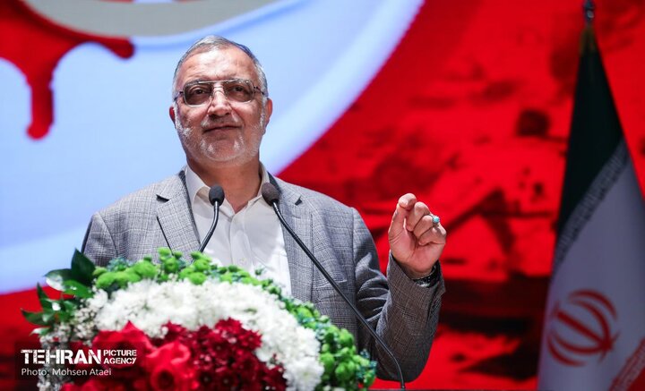 برنامه دشمن فشار اقتصادی برای نومید کردن مردم است/ ضرورت حفاظت از «اتحاد مقدس» توسط مسئولان 