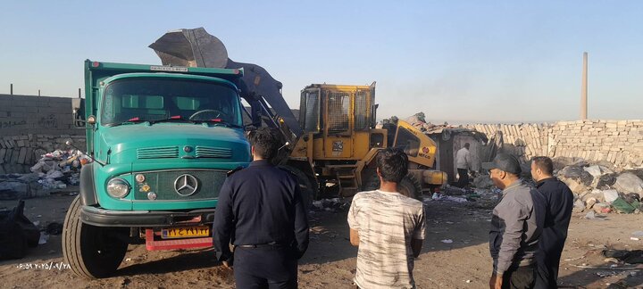 جمع‌آوری دو مرکز غیرمجاز پسماند خشک در خلازیر جنوبی