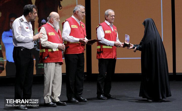 مراسم گرامیداشت روز آتش‌نشان
