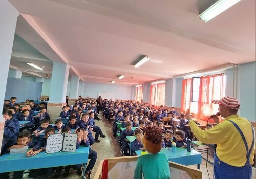 اجرای طرح فراموز سیار در مدارس منطقه ۵