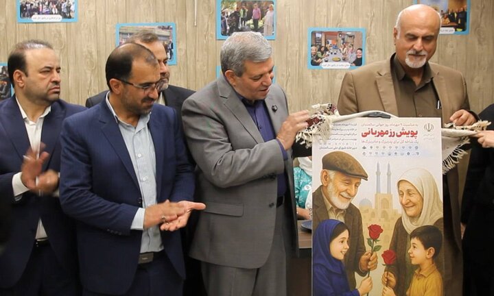 برگزاری آیین تکریم سالمندان با همکاری سازمان خدمات و مشارکت‌های اجتماعی در بوستان نظامی گنجوی