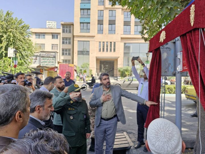 آغاز رسمی نصب تابلوهای پرچمی شهدا در معابر پایتخت