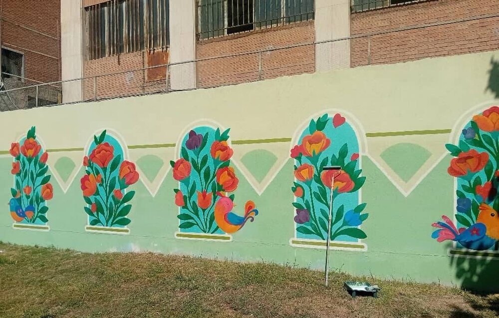 چهرهای تازه برای بوستان خیام با ۷۰۰ مترمربع نقش و رنگ