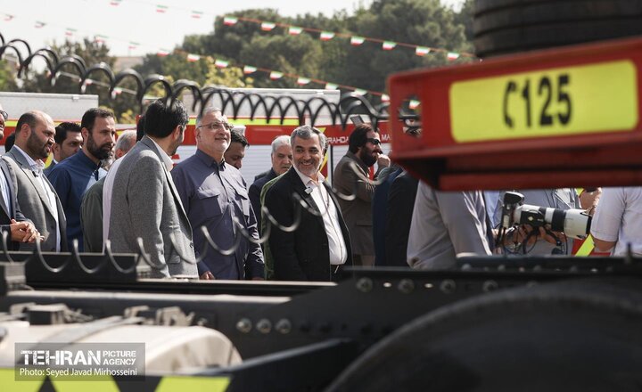 آیین رونمایی از بسته توسعه ماشین آلات تخصصی حوزه خدمات شهری
