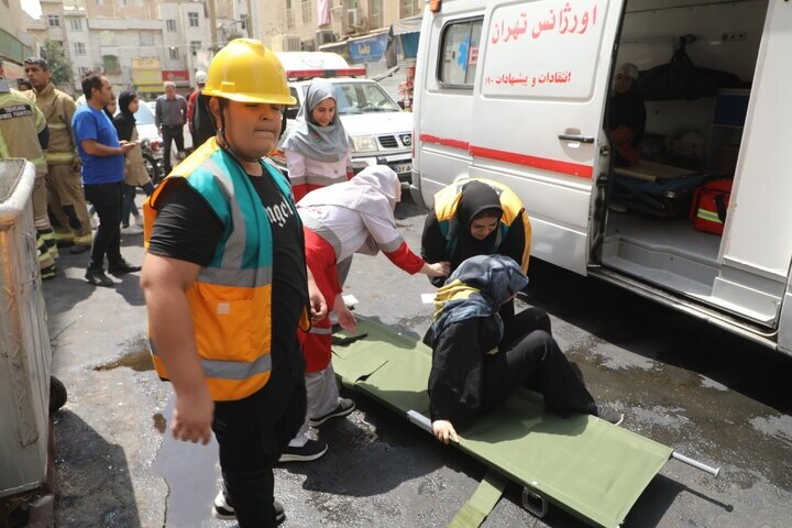  شهروندان محله طرشت روش‌های مقابله با بحران و بلایای طبیعی را تمرین کردند