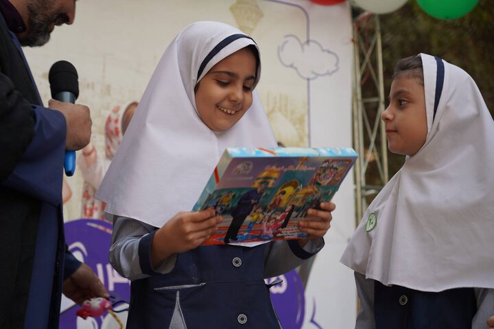 سلسله جشن‌های هفته ملی کودک در بوستان پرستار منطقه ۱۴