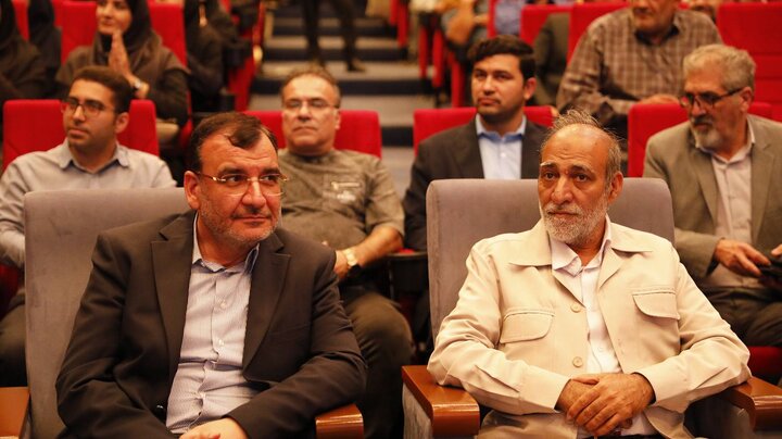 اتحاد و امید آفرینی رمز پیروزی ما خواهد بود/ امسال سال پاسخ به مردم است