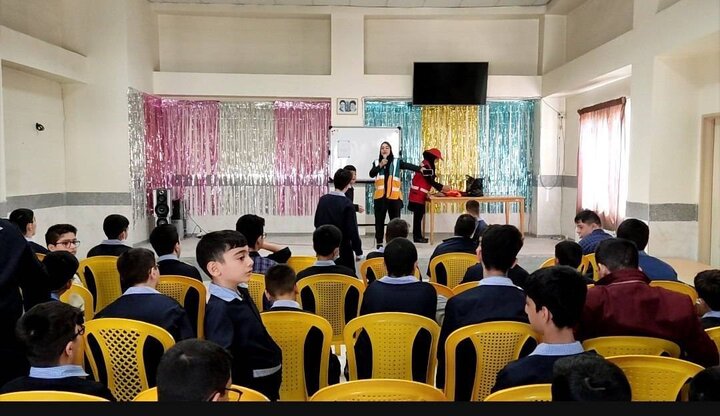 آموزش مفاهیم ایمنی و پناه‌گیری ایمن به کودکان اوتیسم منطقه۸ 