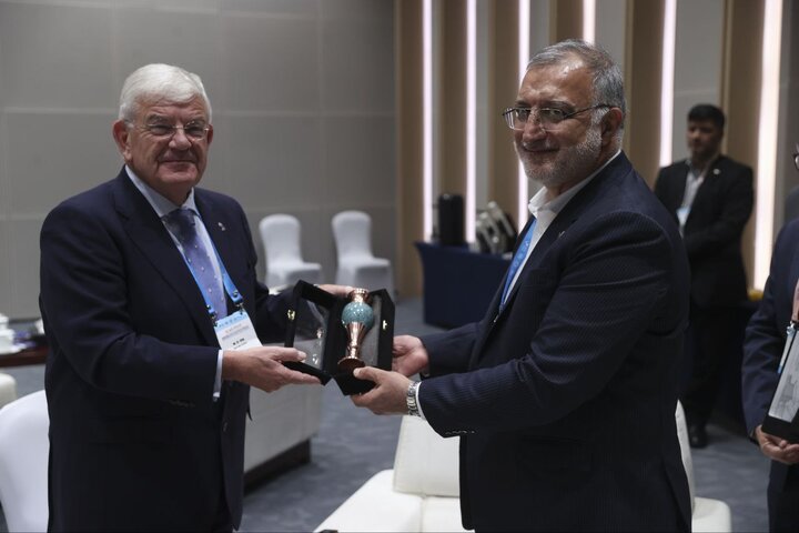 استمرار ارتباطات و پیگیری زمینه‌های همکاری مشترک بین تهران و لاهه