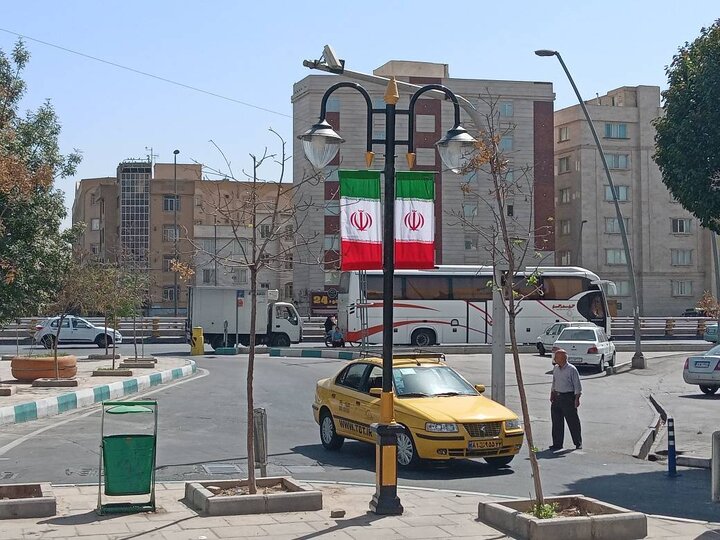 معابر و فضاهای عمومی منطقه۱۴ روشن‌تر شد