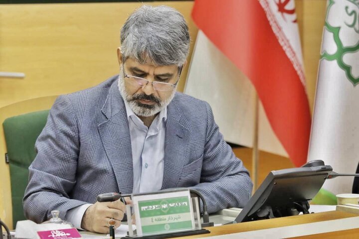 کاهش بار ترافیکی با رویکرد مهندسی و بهره‌گیری از فناوری‌های نوین در شریان‌های شمال‌شرق پایتخت