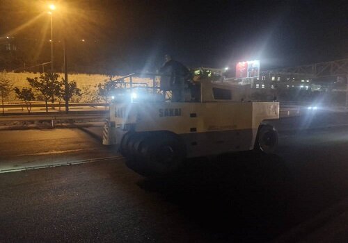 اجرای‌ آسفالت مکانیزه در سطح منطقه ۵