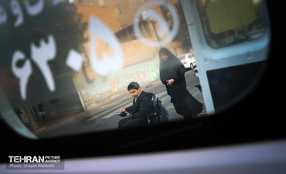 به وقت خدمت؛ سرویس خودرو رایگان دانش‌آموزان توان‌یاب