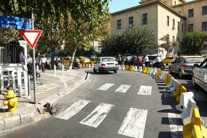 اجرای طرح ساماندهی ترافیک در خیابان بهشت تهران