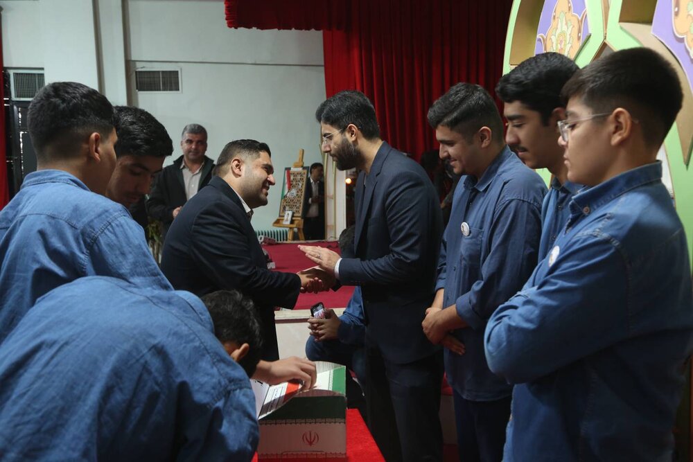 آغاز بیستوپنجمین دوره انتخابات «شهردار مدرسه» در منطقه ۱۰ با رویکرد تقویت مشارکت اجتماعی دانشآموزان