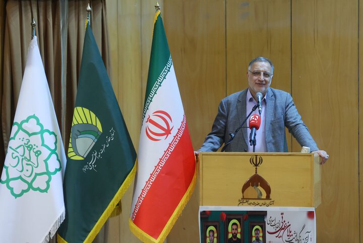  امنیت امروزمان را مدیون شهدا و خانواده‌های آنان هستیم