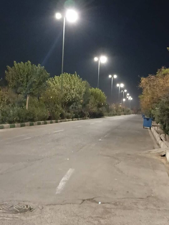 نصب ۶۰۰ پایه روشنایی در بهشت زهرا(س) 