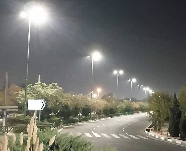 نصب ۶۰۰ پایه روشنایی در بهشت زهرا(س)