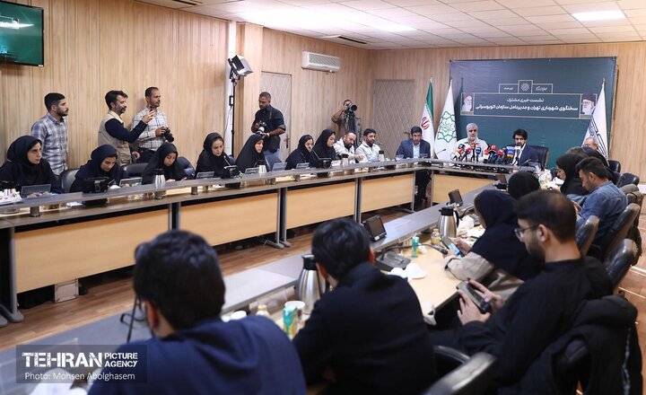 نشست خبری مشترک مدیرعامل شرکت اتوبوسرانی و سخنگوی شهرداری تهران