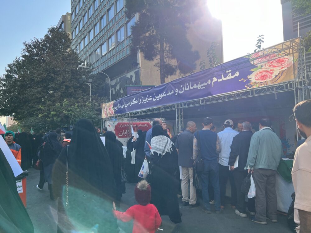 پردیس فرهنگی منطقه ۱۳ میزبان راهپیمایی ۱۳ آبان و روز دانش‌آموز شد