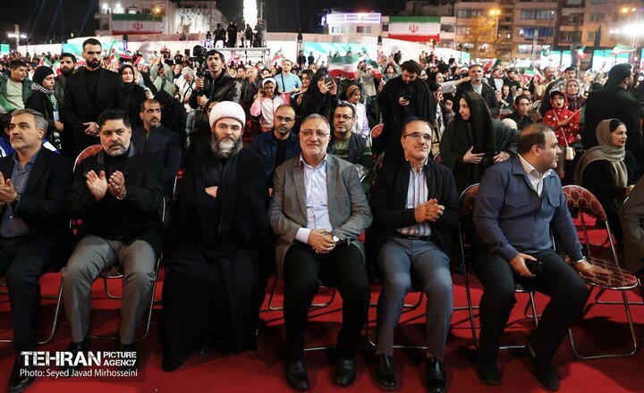 نصب مجسمه والرین پیام‌آور مقاومت و ایستادگی ملت ایران در طول تاریخ است/ ایرانیان همواره با قدرت و نجابت دشمن را از کشورشان دور کرده‌اند