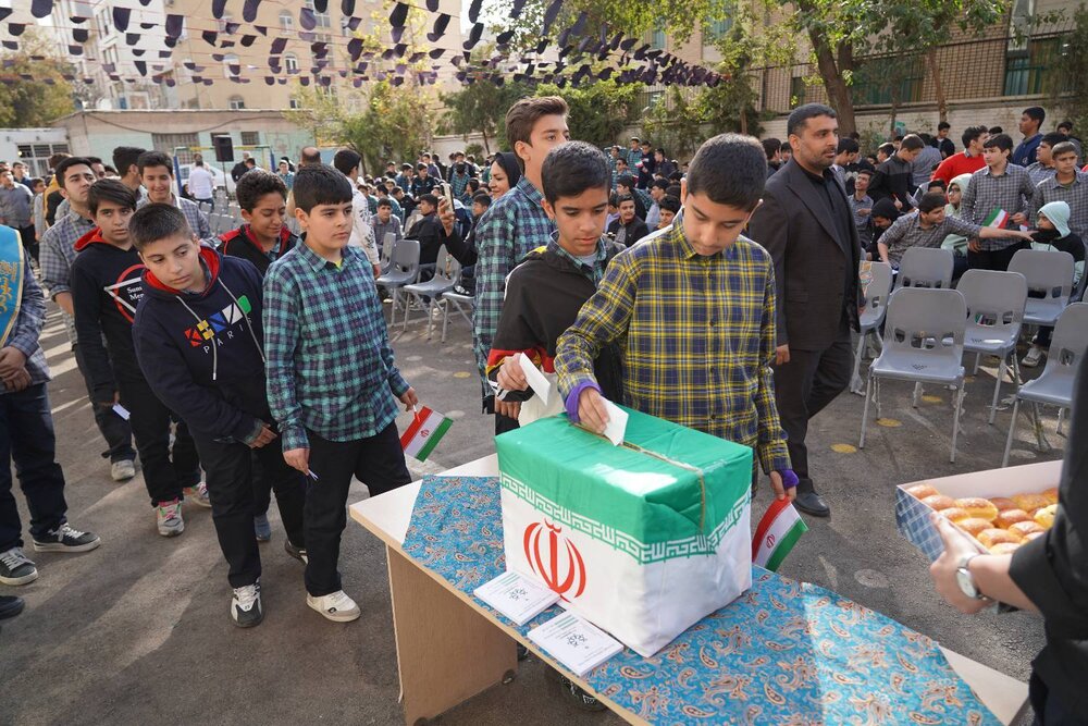 تربیت نسل آینده مدیران شهری در مدارس دارالمؤمنین تهران